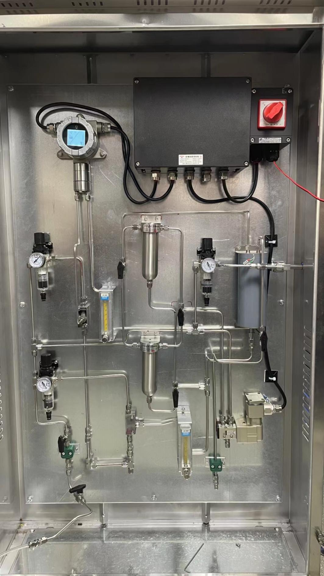 Stainless-Steel-Gas-Monitoring-System-With-Gas-Pretreatment